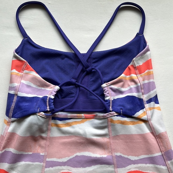 Lululemon Dancing Warrior Tank - Picture 6 of 10